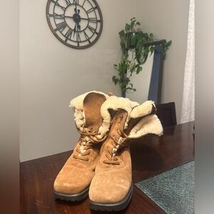 Warm Tan Winter Boots with Cream Fur Lining